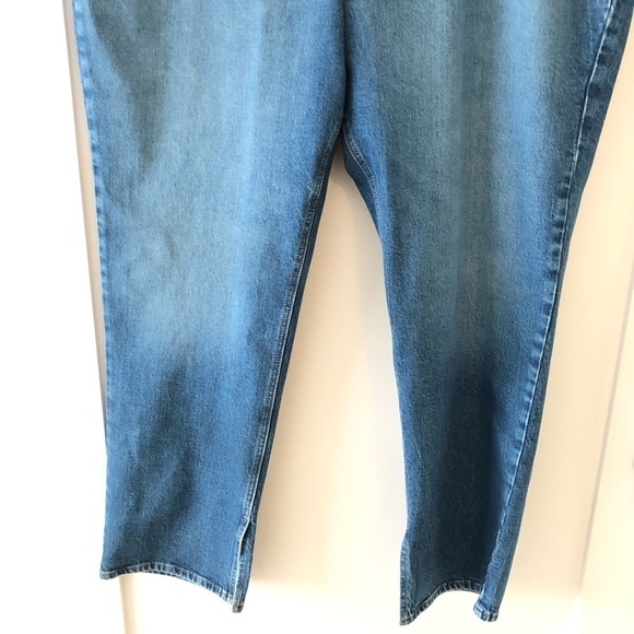 Good American Blue Straight Jeans 22 - Picture 7 of 16